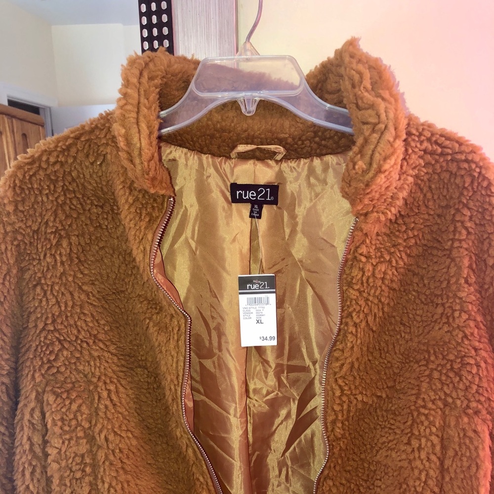 Teddy Jacket - Picture 2 of 5